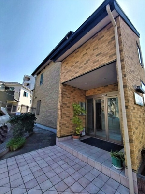 ★全戸南向きの2階建てアパート★