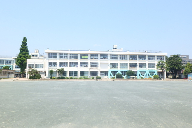 藤沢市立長後小学校まで500ｍ