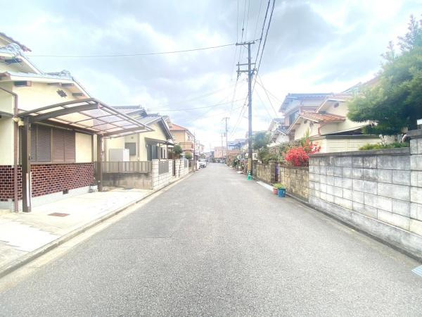 和歌山市太田　中古戸建の前面道路含む現地写真
