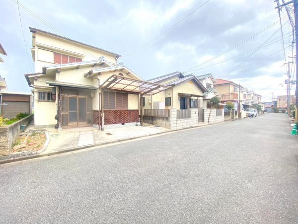 和歌山市太田　中古戸建の前面道路含む現地写真