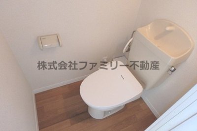 【トイレ】 | サンライズ城東 | 温水洗浄便座になります