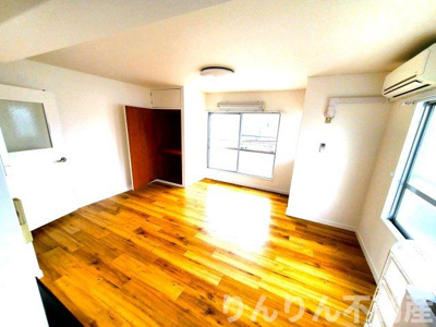 【洋室】 | トレゾール山城 | コンパクトで使いやすい洋室です