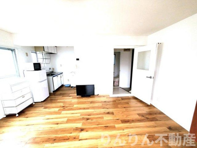 【居間・リビング】 | トレゾール山城 | こちらの居間で趣味の時間をお楽しみください