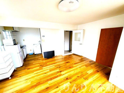 【居間・リビング】 | トレゾール山城 | リビングです