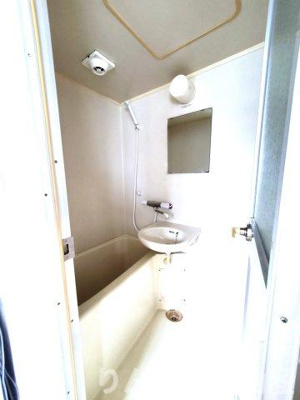 【独立洗面台】 | トレゾール山城 | 独立洗面台あり、毎朝おしゃれに忙しい女性の方におすすめです