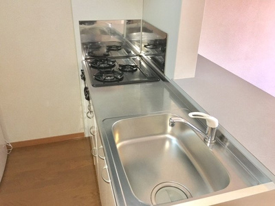【キッチン】 | レオパレス空垣 | 備品や設備仕様は号室等により異なります現地をご確認下さい。