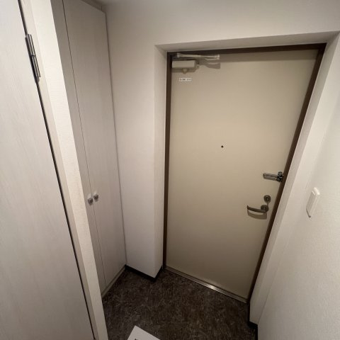 プレジャー室蘭駅前Ⅱの玄関