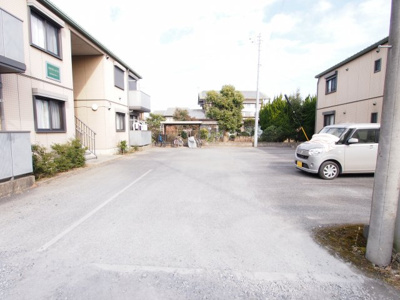 【駐車場】 | スリジェール B