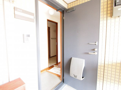 【玄関】 | スリジェール B