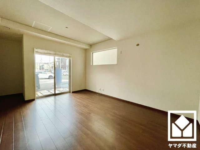 伏見区羽束師菱川町の居間・リビング