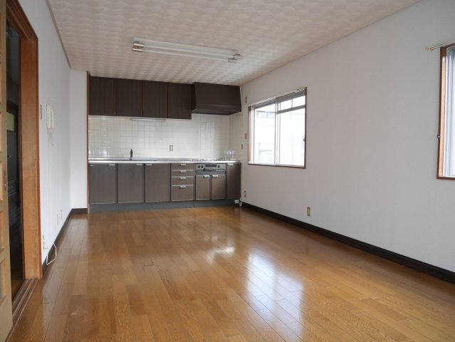 正木ビルの居間・リビング