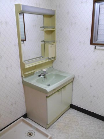 正木ビルの洗面所