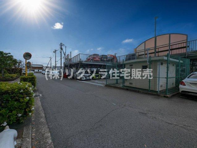 守口スカイハイツの駐車場|敷地内駐車場
■物件内覧・資金計画相談・住宅ローン相談、リフォーム相談、お問合せ受付中■
※当日・翌日のご内覧、ご相談はお電話でのお問合せがスムーズです！