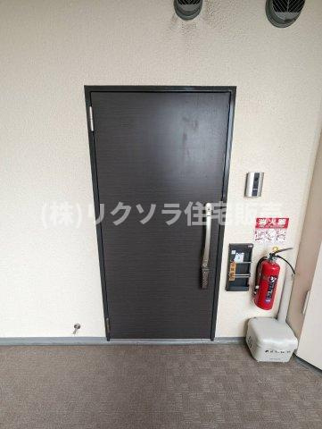 守口スカイハイツの玄関|玄関ドア
■物件内覧・資金計画相談・住宅ローン相談、リフォーム相談、お問合せ受付中■
※当日・翌日のご内覧、ご相談はお電話でのお問合せがスムーズです！