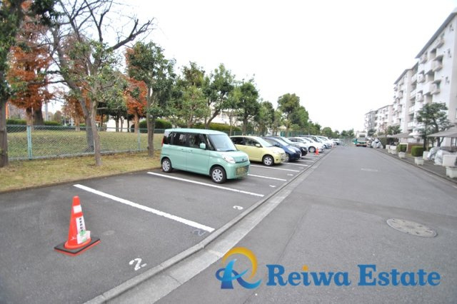 湘南ライフタウン駒寄第二住宅の駐車場
