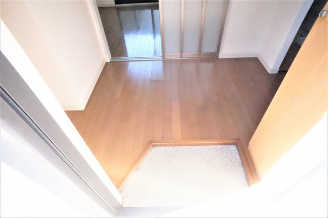 習志野市津田沼４丁目のアパートの玄関|※写真は別タイプのお部屋です