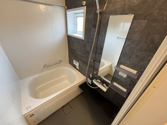 Sansevieria夏原の浴室