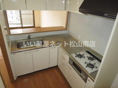 【キッチン】 | サントノーレ愛大医学部前弐番館