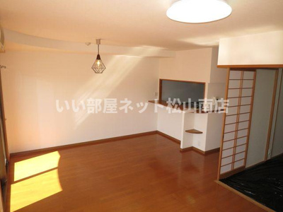 【内装】 | サントノーレ愛大医学部前弐番館