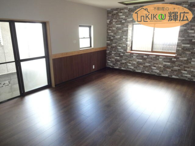 【居間・リビング】 | 姫路市御国野町深志野　中古戸建