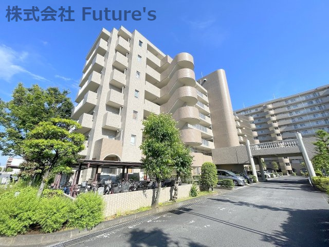 モアステージ吉川ライネスハイムD棟の外観|総戸数311戸のビッグコミュニティ！！共有施設充実のペット可マンションです◎