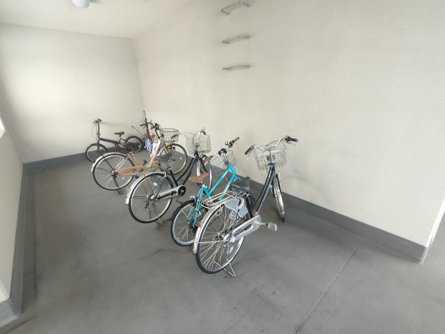 ういず岩槻のその他共用部分|駐輪場は3階にあります
