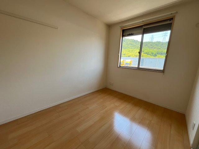 メゾンフリューゲルB棟の子供部屋