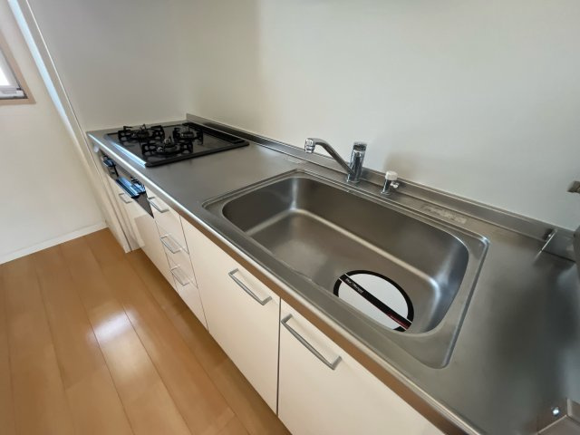 メゾンフリューゲルB棟のキッチン