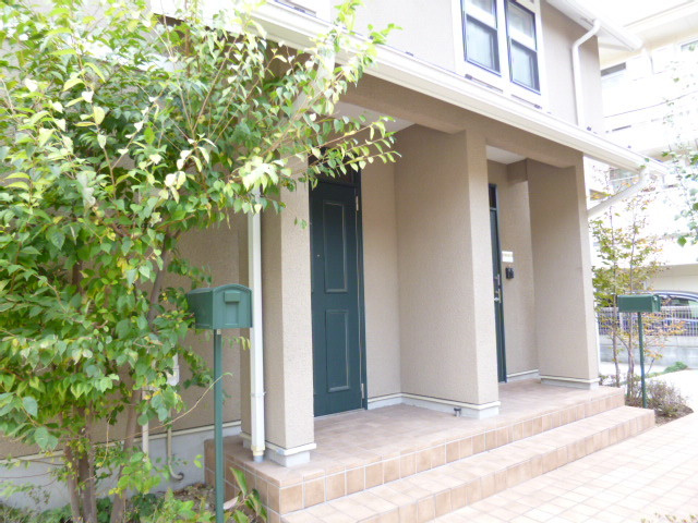 グレイス平町のエントランス