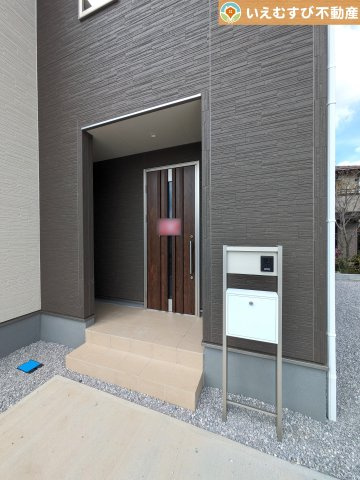 Livele Garden.S　熊谷妻沼第2のエントランス