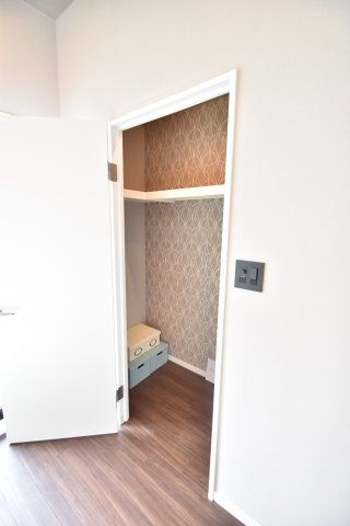 大阪市都島区中野町４丁目の賃貸マンションの収納