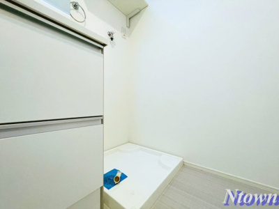 【設備】 | ラファン新栄 | 洗濯機置き場です。