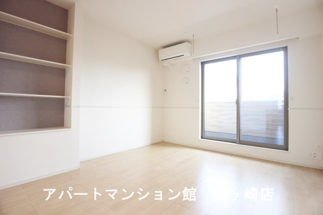 コート・ダジュール緑町Ⅰの居間・リビング