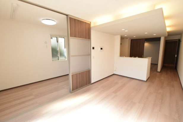 Raffinato東灘の居間・リビング