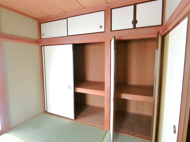 真柴邸の収納