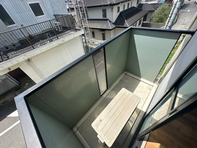 エイトピロティのバルコニー