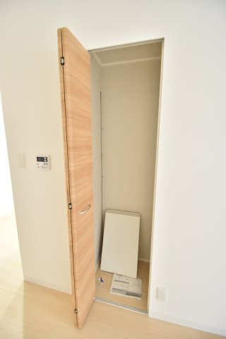 大阪市城東区関目１丁目の賃貸マンションのエントランス