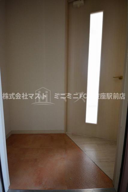 ボナ新町の玄関