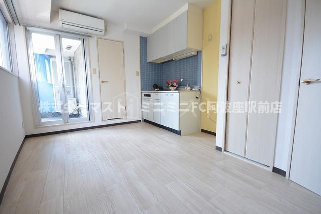 ボナ新町の居間・リビング