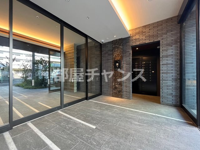 ラグゼナ上前津のエントランス