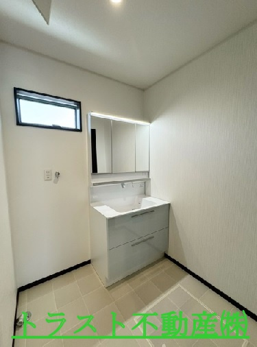 松が丘5丁目　未入居一戸建ての独立洗面台
