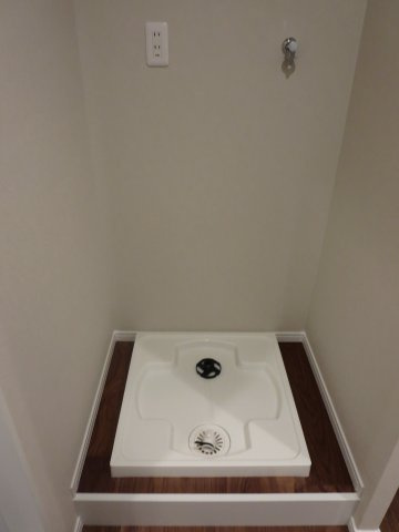 中古戸建　四條畷市中野新町（平成6年築）のランドリースペース|もちろん室内洗濯機置き場付き！