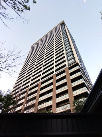 グランドメゾン白金の杜ザ・タワーの外観