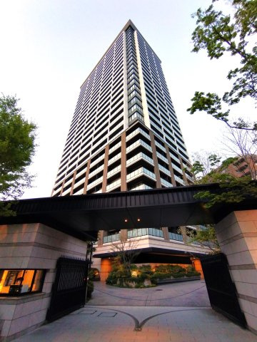 グランドメゾン白金の杜ザ・タワーの外観