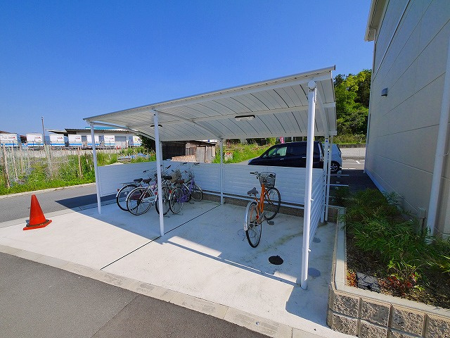 グリーンヒル宝のその他共用部分|駐輪場スペース完備