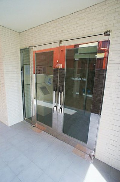 SALA13のエントランス