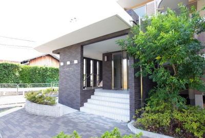 【エントランス】 | シャンブルミーク | エントランス