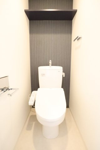 大阪市都島区都島北通１丁目の賃貸マンションのトイレ