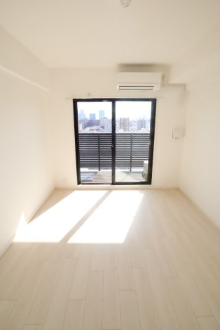 大阪市都島区都島北通１丁目の賃貸マンションの居間・リビング