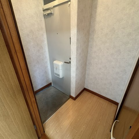 コーポあいの玄関